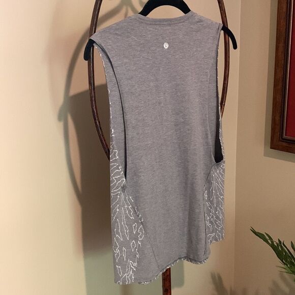 Lululemon Muscle Hustle Tank Top - Picture 5 of 7